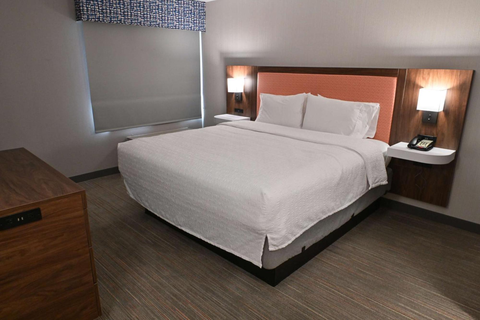 Hampton Inn Fremont Bagian luar foto