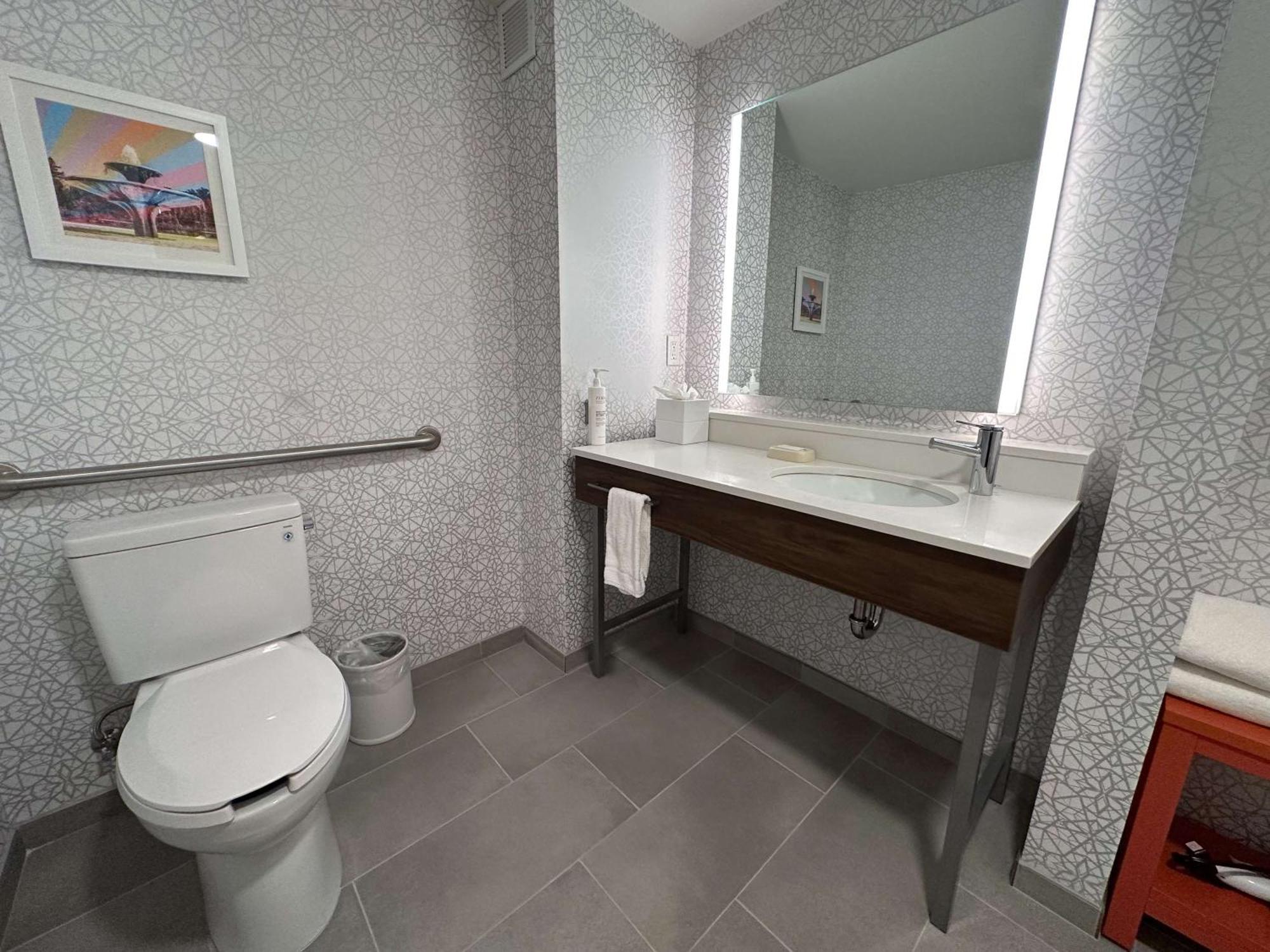 Hampton Inn Fremont Bagian luar foto